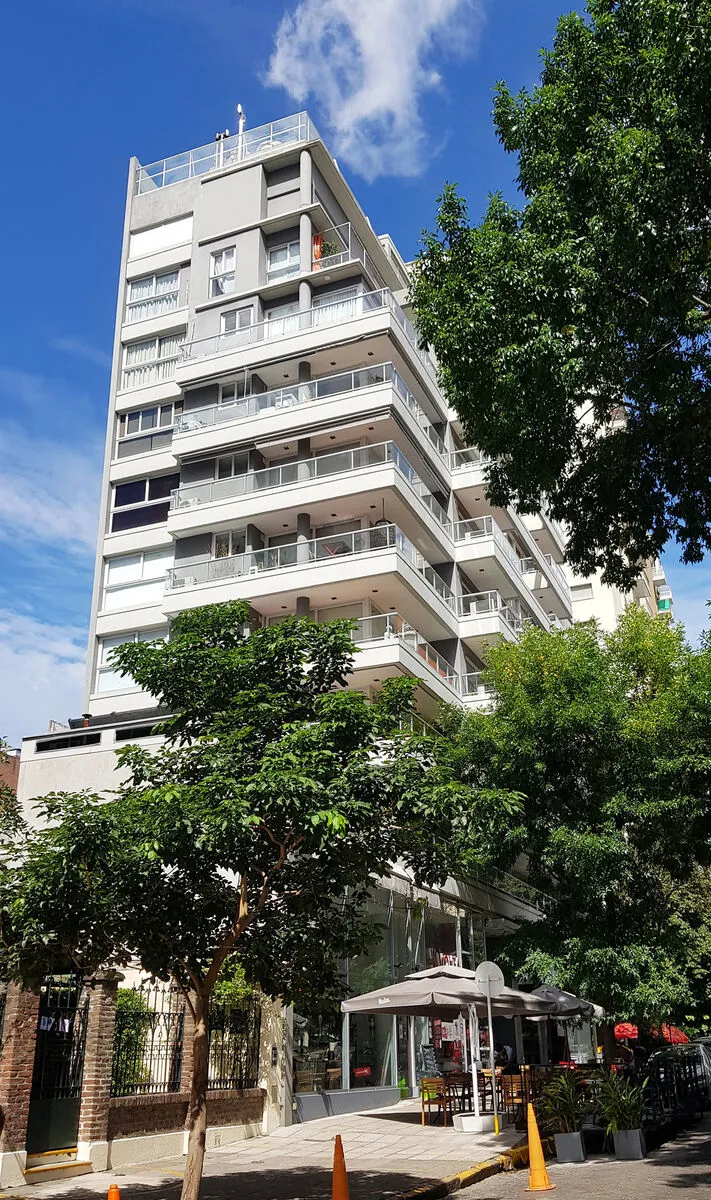 Edificio de Zapiola 2125, sede de Urbatec